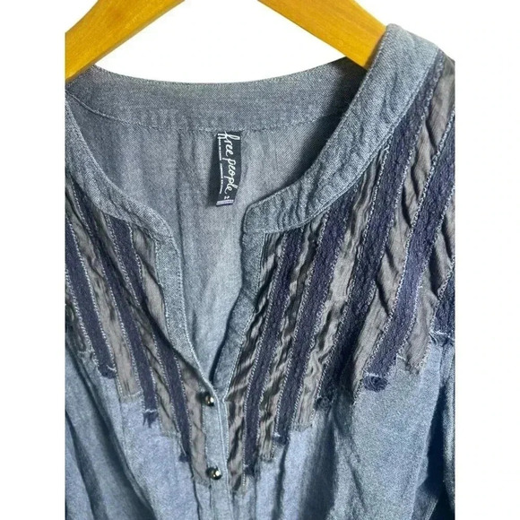 We The Free Button Down Tunic Size Small - Picture 3 of 13